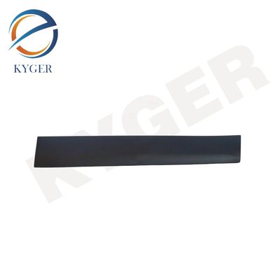 KYGER Высококачественный Авто Часть LR116796 Передняя правая дверь Нижняя формовка Подходит для Land Rover Discovery Sport 2015 L550
